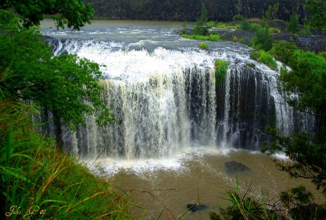 Millstream Falls