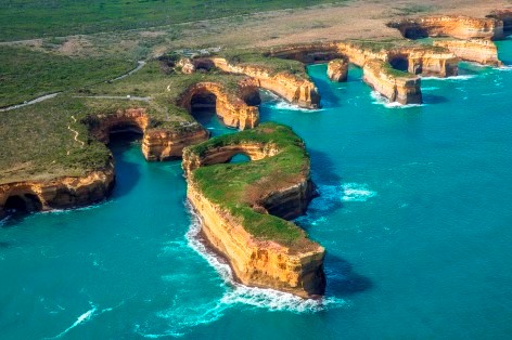 Great Ocean Road tour with a helicopter