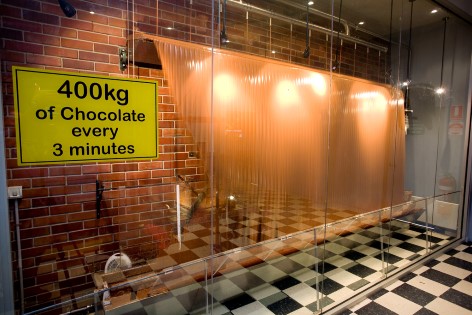 Panny's Chocolate Factory - The biggest chocolate waterfall in the world!