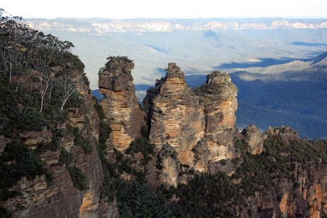 View at the Three Sisters from the Echo Point
