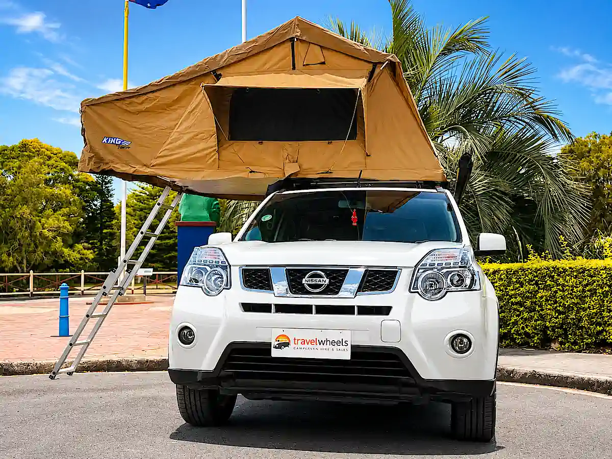 Roof Top Tent 4x4 for sale - front view with rooftent open and ladder down