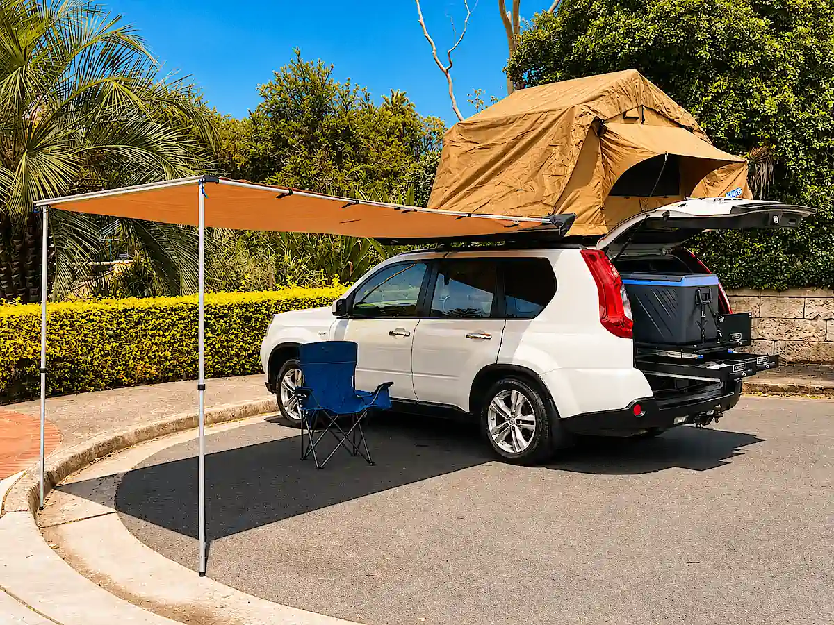 Roof Top Tent 4x4 for sale with side awning at Travelwheels Campervans in Botany in Sydney