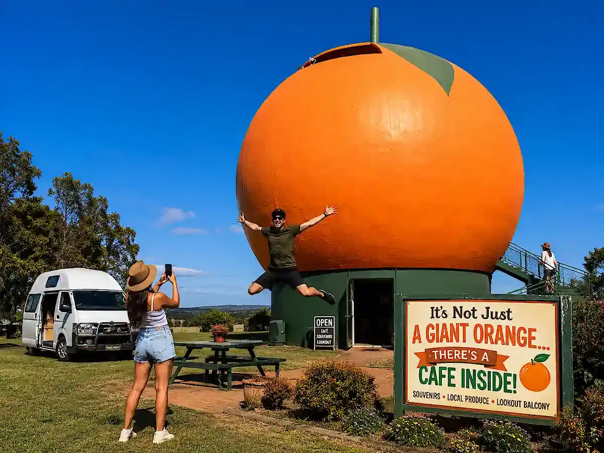 The big things of Australia - The giant orange - visit the orange and go to the cafe inside! South Australia
