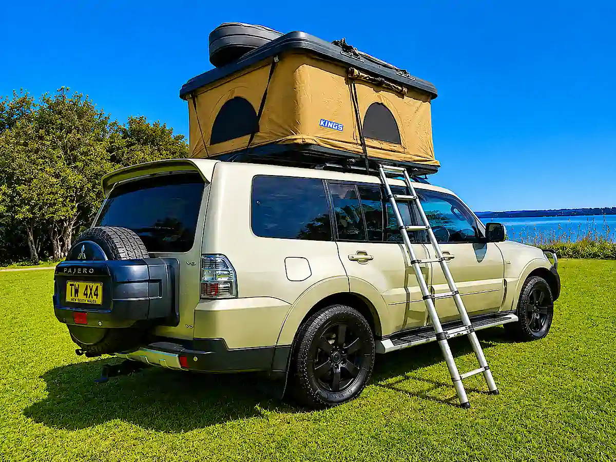 Mitsubishi Pajero for sale with Roof tent - rear driver side with roof tent open